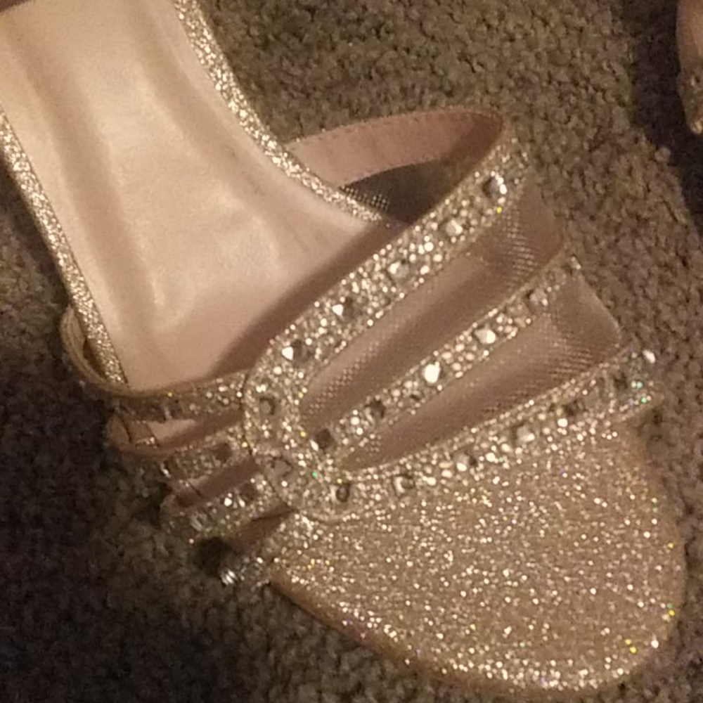 Princess Heels w/ Rinestones! - Picture 3 of 3